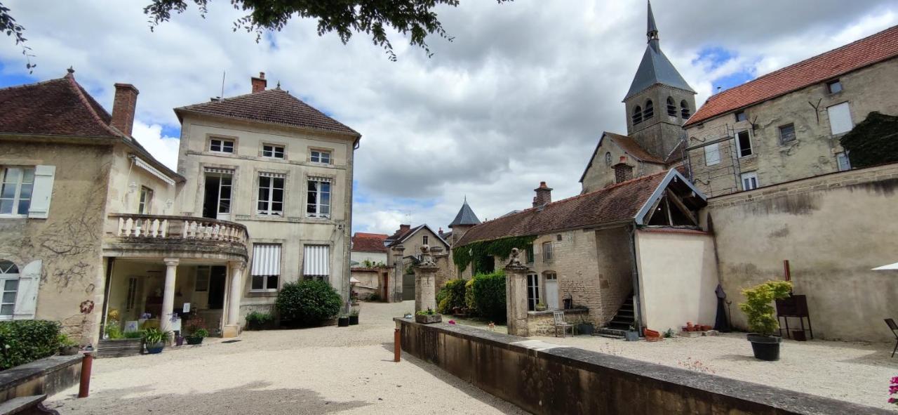 Manoir De L'Echauguette Panzió Laignes Kültér fotó