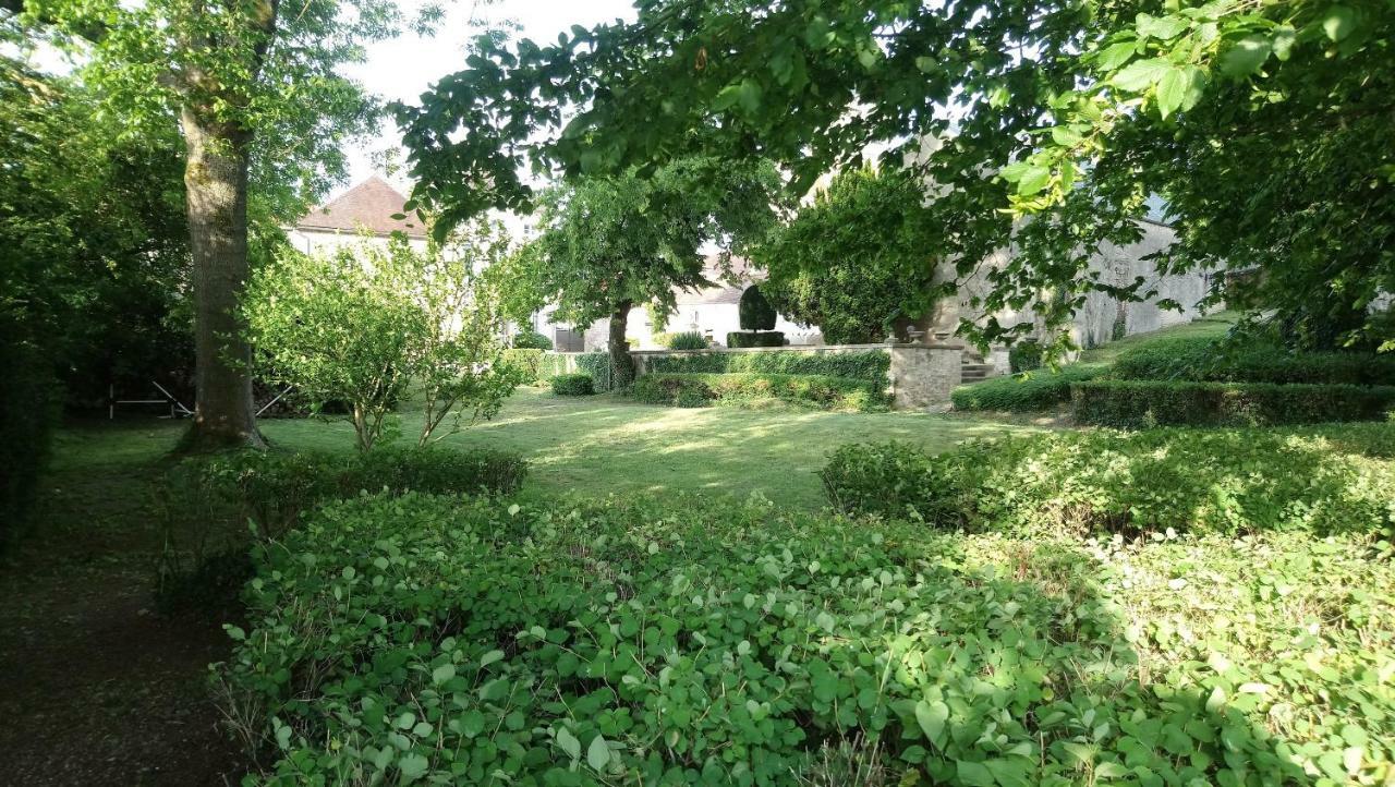 Manoir De L'Echauguette Panzió Laignes Kültér fotó
